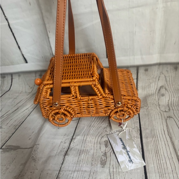 NWT Wicker Car Jeep Shaped Handbag Tommy Bahama Viral Tik Tok Bag Brown Tan - Picture 10 of 11